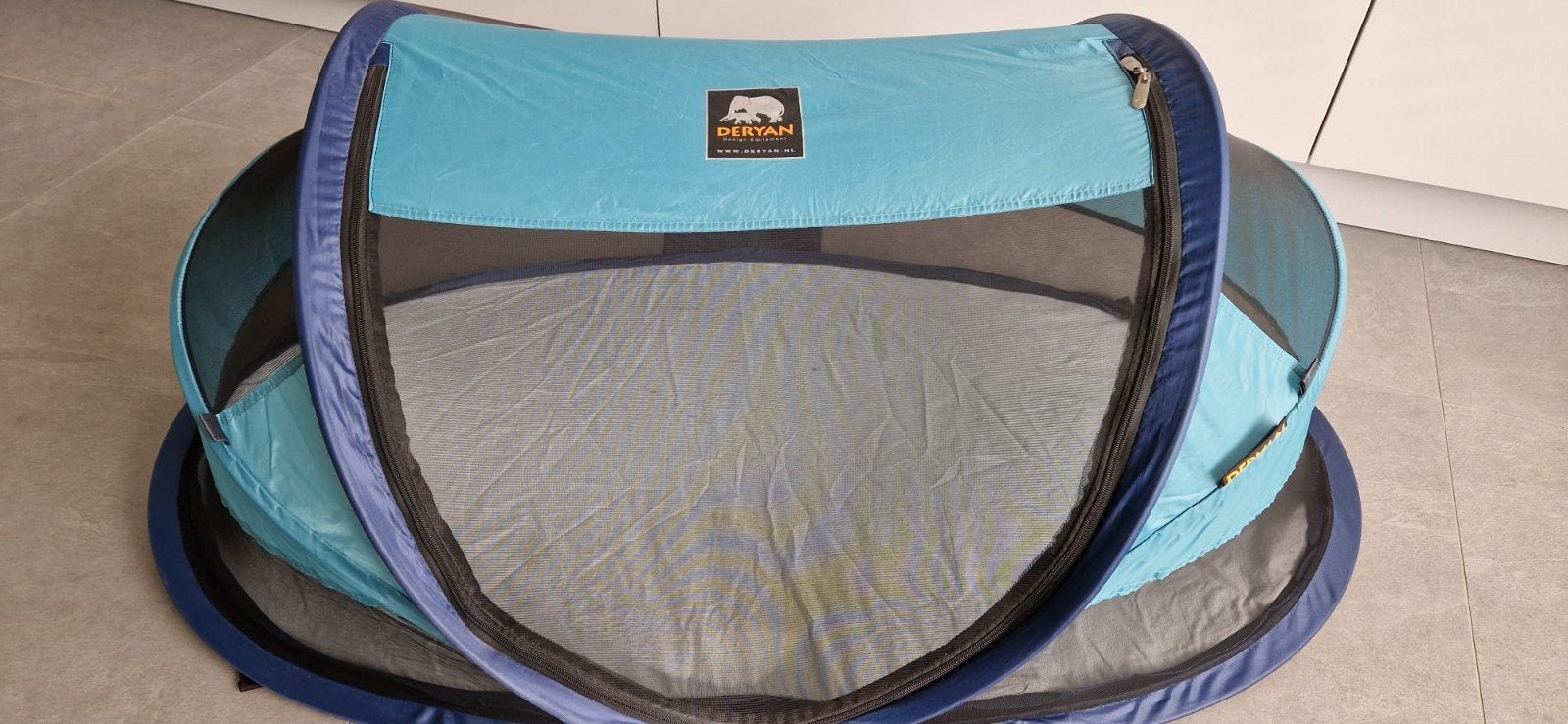 Deryan Travel Cot Baby Luxe Ocean met wind- en zonnescherm, Ophalen of Verzenden, Zo goed als nieuw, Reisbedje