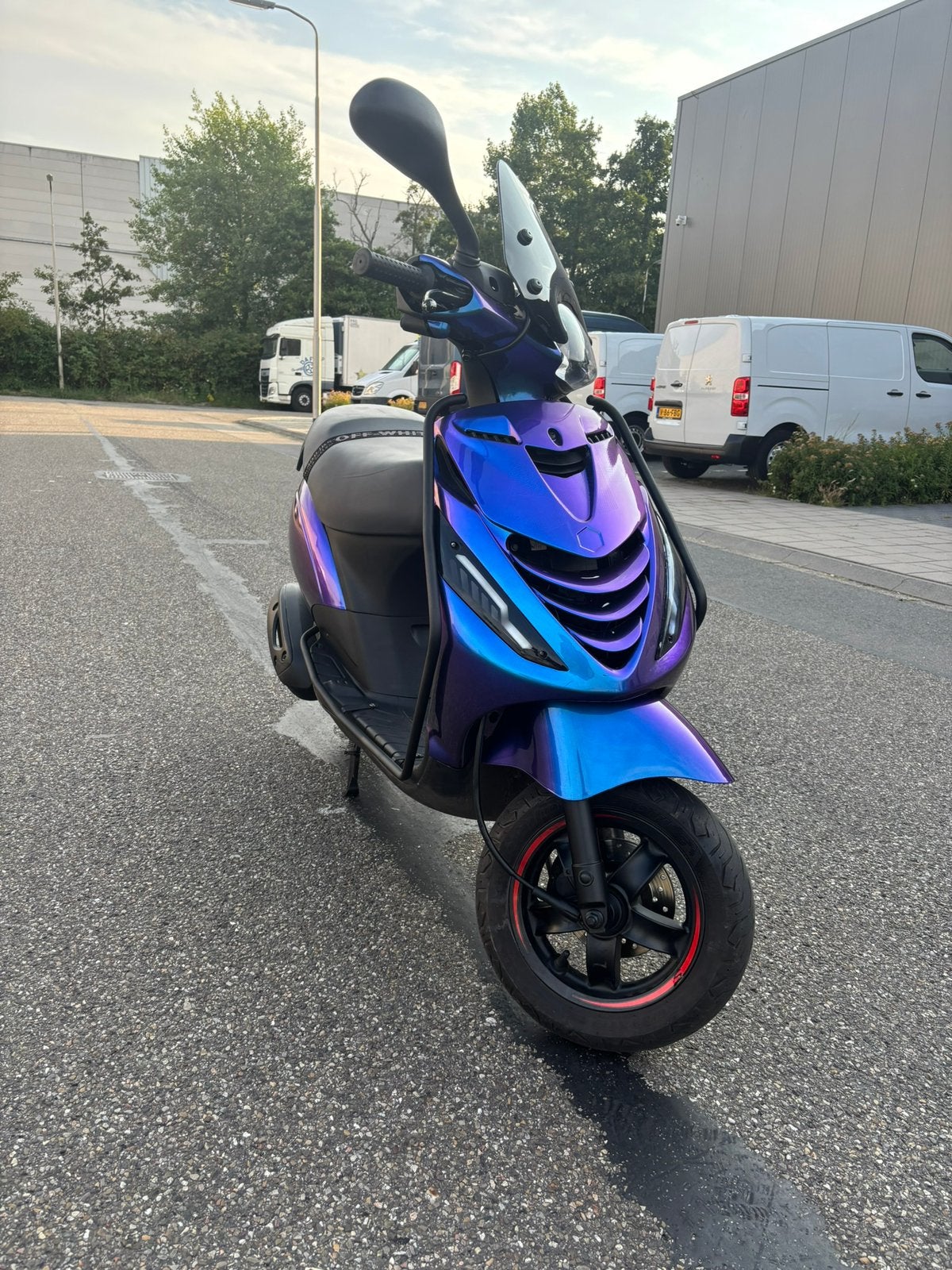 Full Option Zip 4t 50cc Brom 2021 Iget, Fietsen en Brommers, Scooters | Piaggio, Zip, Ophalen of Verzenden, Zo goed als nieuw