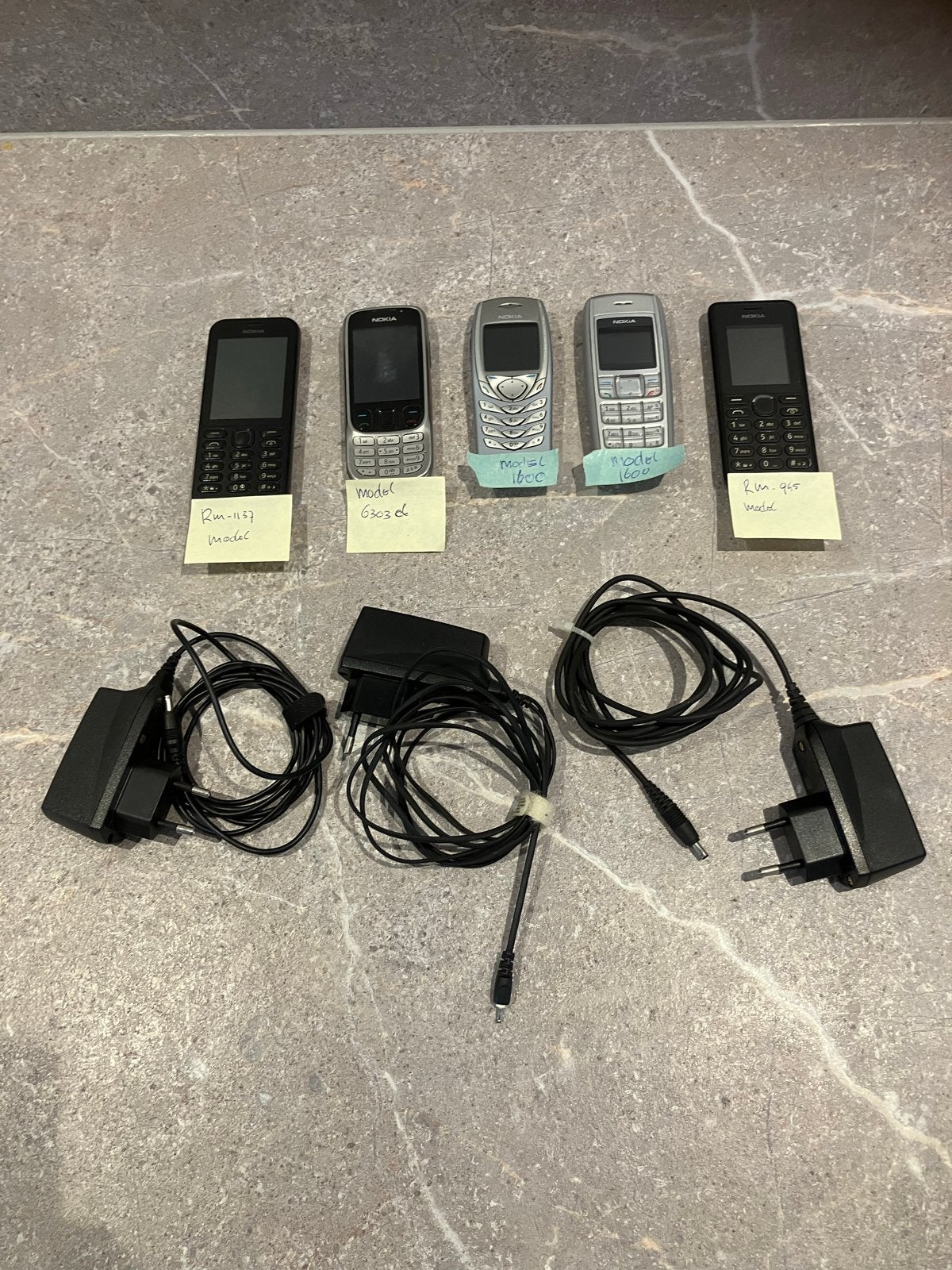 Oude Nokia telefoons - Diverse modellen met opladers, Ophalen, Gebruikt, Geen camera, Zwart