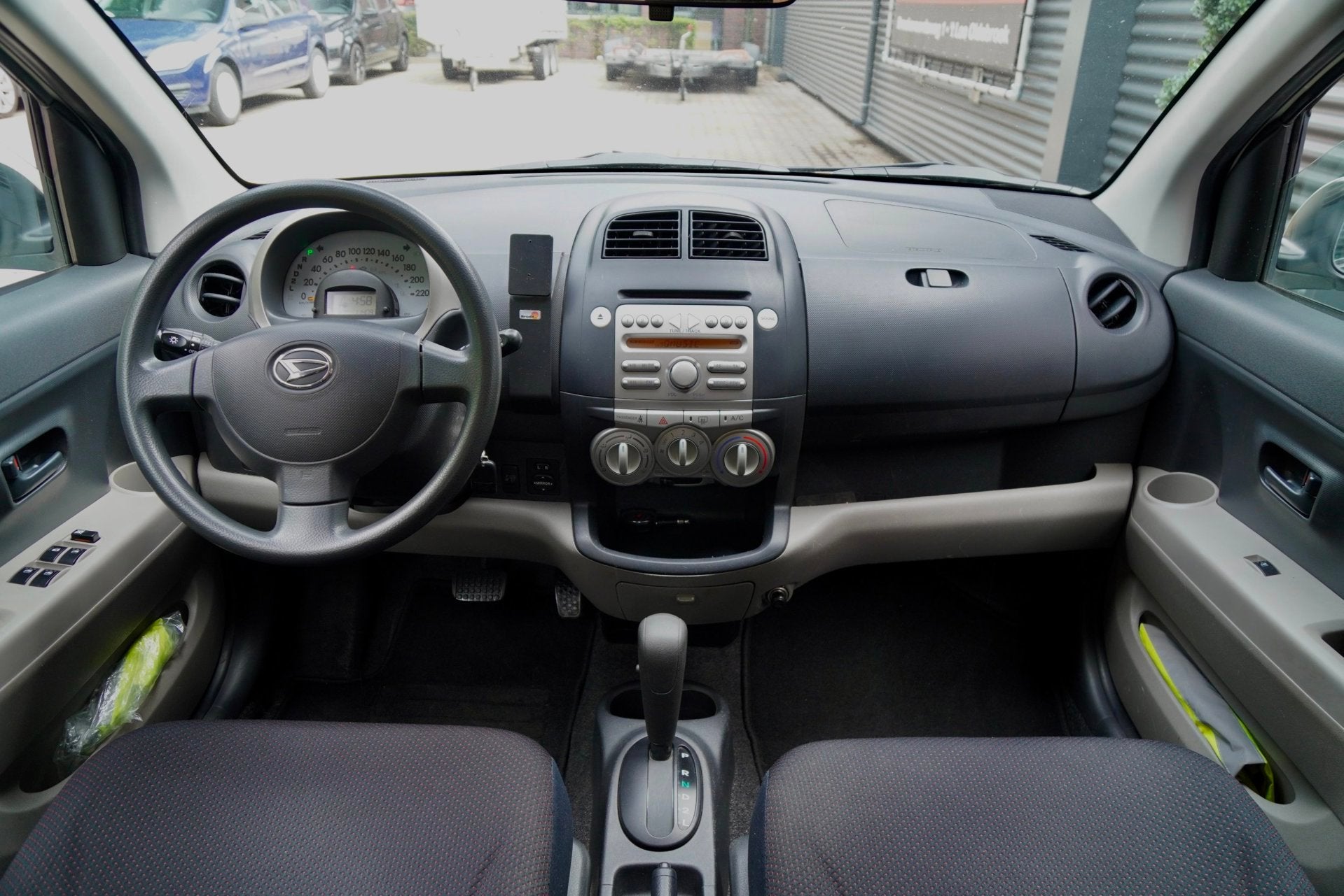 Daihatsu Sirion 2 1.3-16V 5DRS Comfort AUTOMAAT AIRCO TREKHA, Auto's, Daihatsu, Dealer onderhouden, Stof, Gebruikt, 4 cilinders