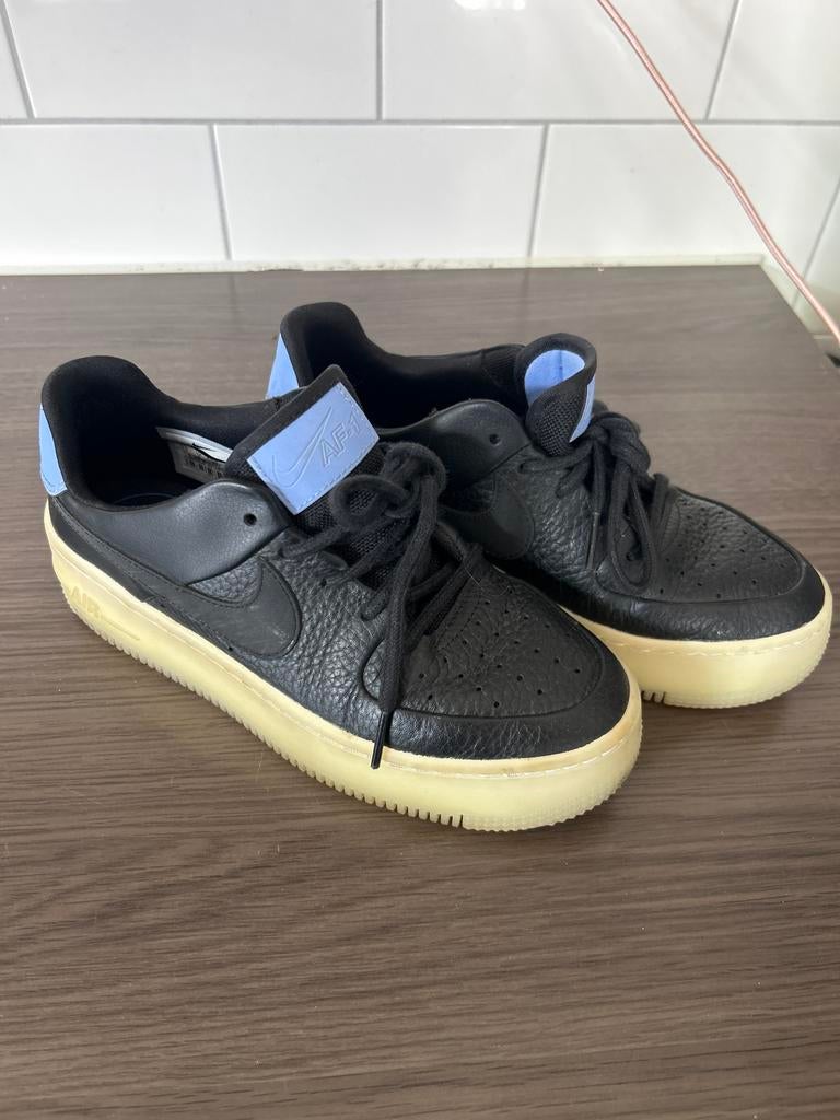 Nike Air Force 1 Sneakers Zwart/Blauw Maat 36, Ophalen of Verzenden, Gedragen, Zwart, Sneakers of Gympen