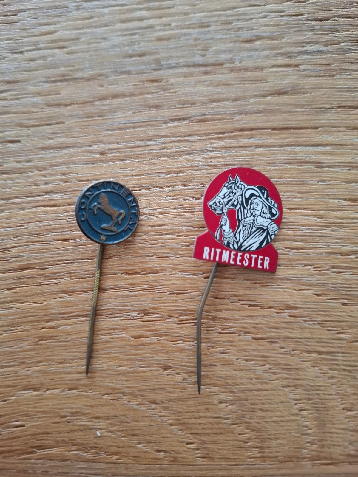 Vintage speldjes pins paarden, Ophalen of Verzenden, Overige onderwerpen