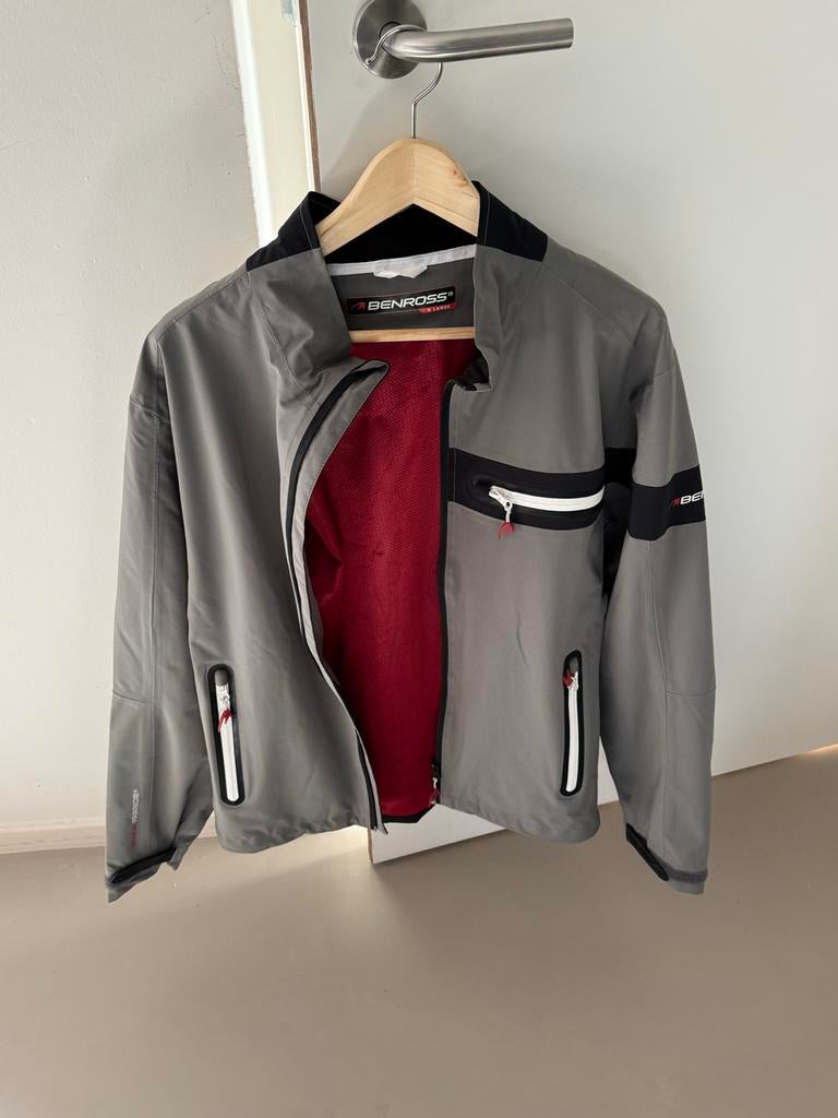 Benross Sportjas - Grijs met Rood - Maat L, Ophalen of Verzenden, Zo goed als nieuw, Maat 52/54 (L), Grijs