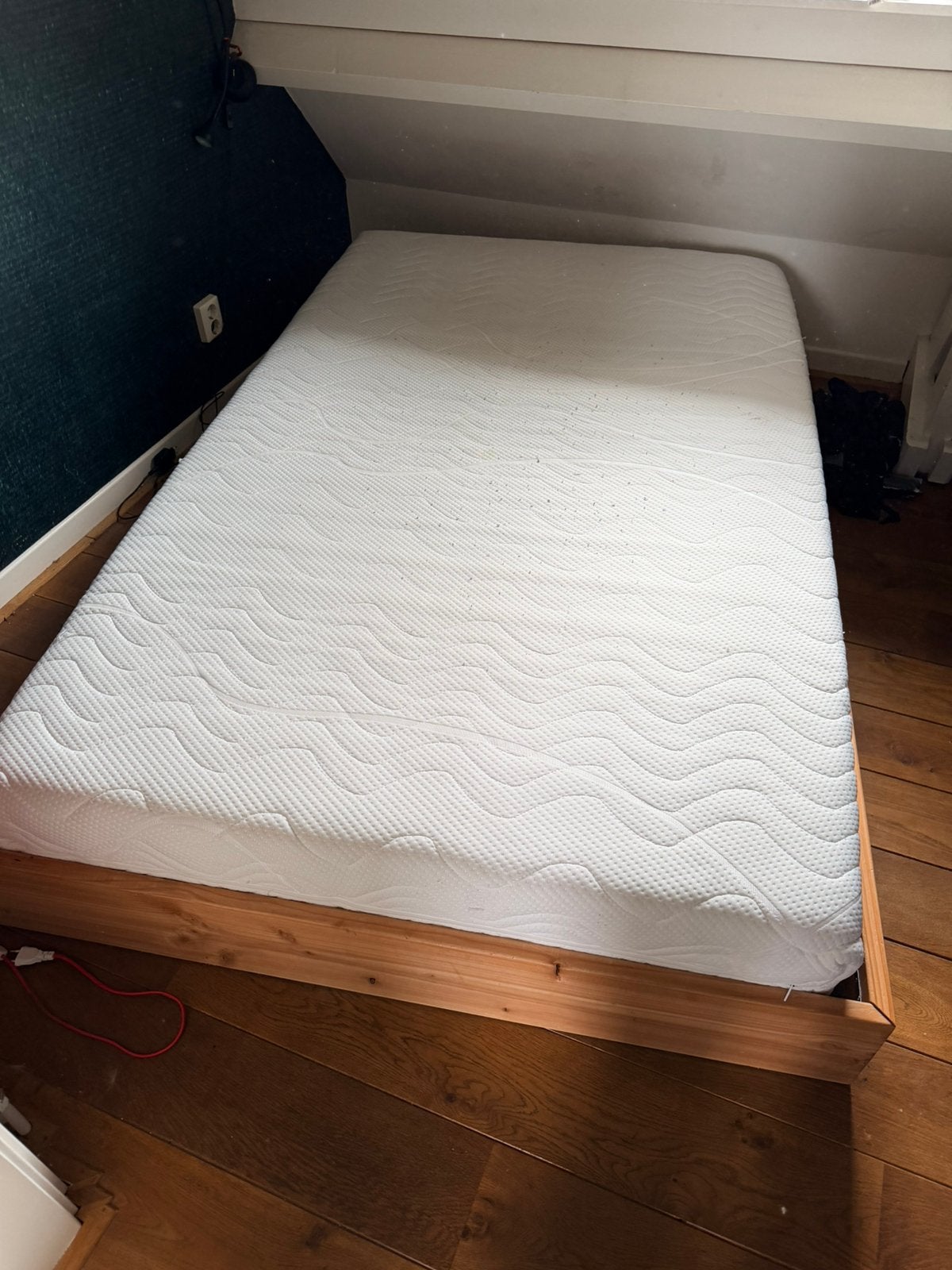 Twijfelaar (houten omvouw/matras/lattenbodem 120x200cm), Huis en Inrichting, Slaapkamer | Matrassen en Bedbodems, Ophalen, Gebruikt