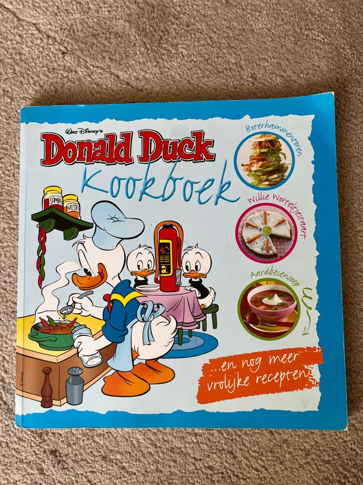 Donald Duck Kookboek - Vrolijke recepten voor jong en oud, Boeken, Ophalen of Verzenden, Zo goed als nieuw, Overige gebieden, Voorgerechten en Soepen