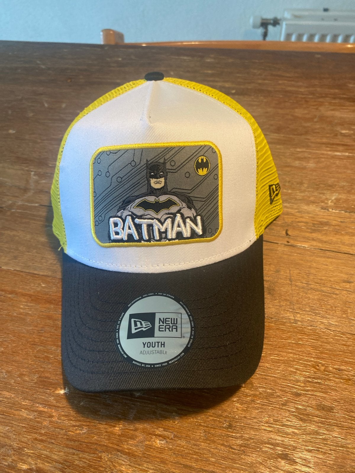 New Era Batman Youth Trucker Cap - Nieuw, Ophalen of Verzenden, Nieuw, Jongen