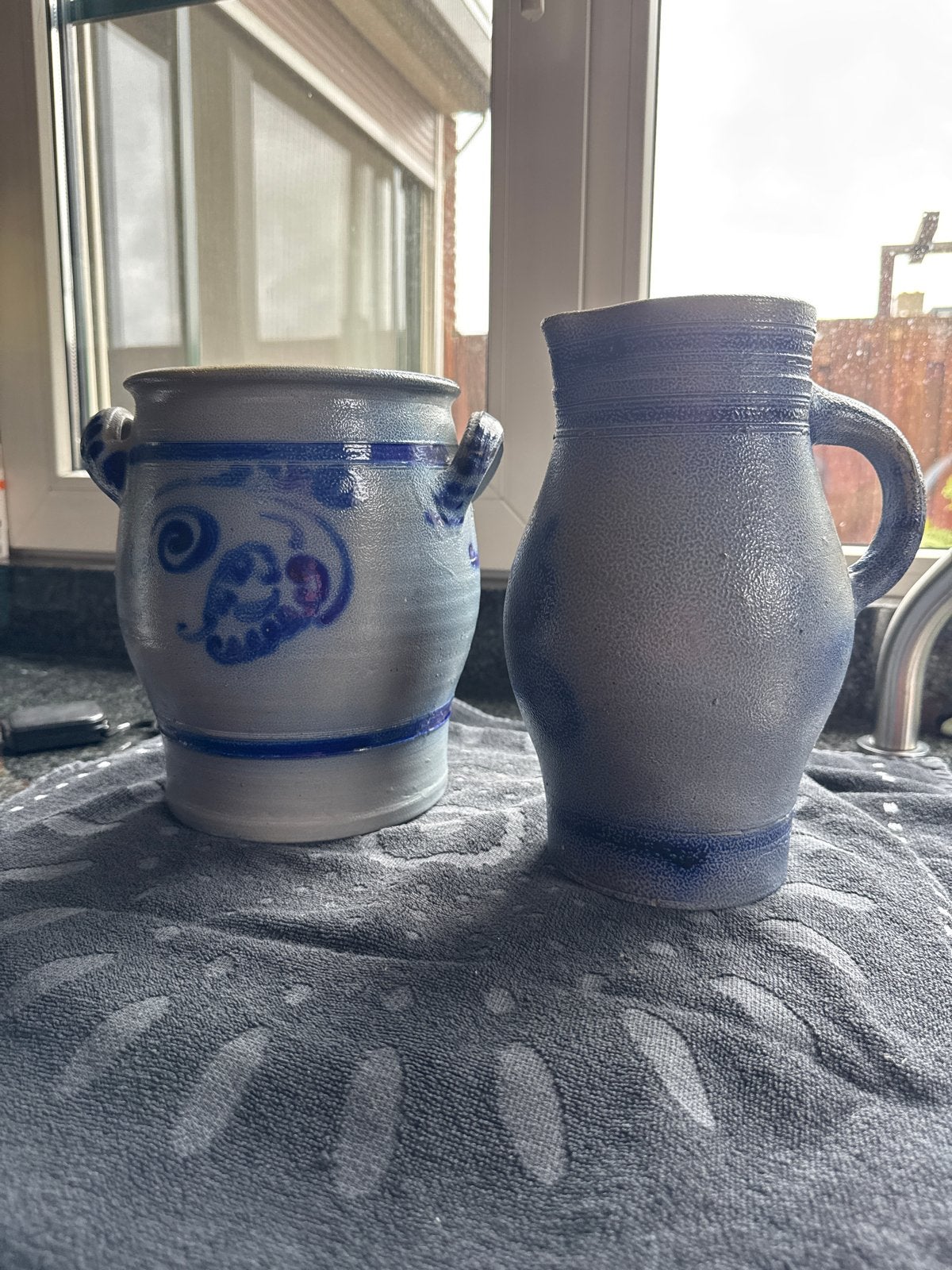 Vintage zoutglazuur aardewerk pot en kruik, Antiek en Kunst, Ophalen