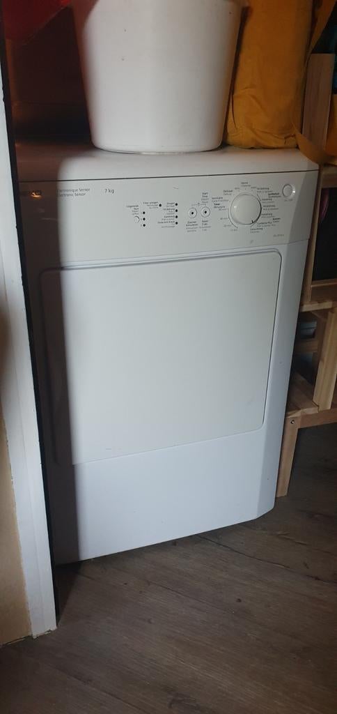 Goedwerkende luchtafvoerdroger met afvoerslang, Witgoed en Apparatuur, Wasdrogers, Gebruikt, Luchtafvoer, Voorlader, 6 tot 8 kg