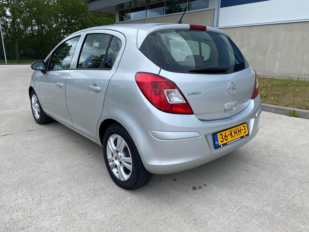 Opel Corsa 1.4-16V Enjoy APK 6-27/NAP/AIRCO/ELEK.RMN/DEALER, Auto's, Voorwielaandrijving, Gebruikt, Zwart, 4 cilinders