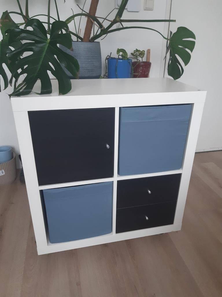 Open kast ikea kallax op wieltjes met inzetstukken, Huis en Inrichting, Kasten | Wandmeubels, Ophalen, Gebruikt, Minder dan 150 cm