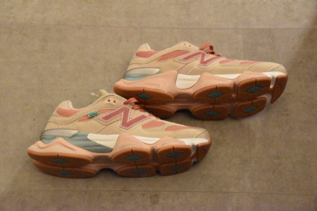 prachtige nieuwe New Balance 9060 maat 42, Overige kleuren, New Balance, Nieuw, Ophalen of Verzenden