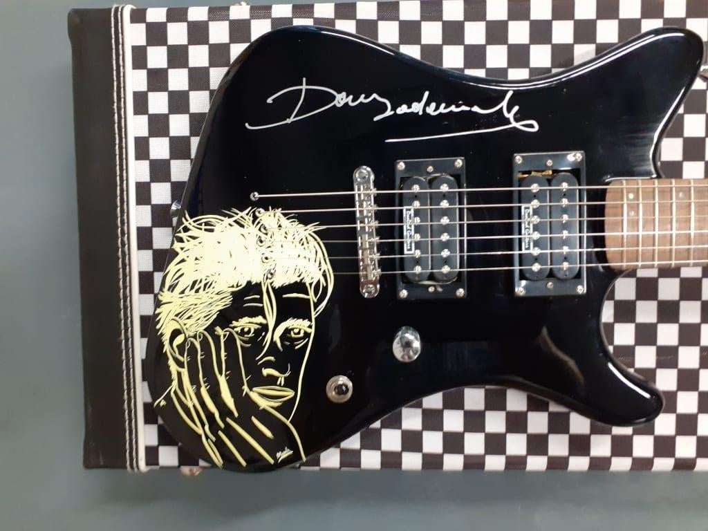 Dany Lademacher signature gitaar Herman Brood 2010 Nieuw, Ophalen of Verzenden, Nieuw, Solid body, Fender