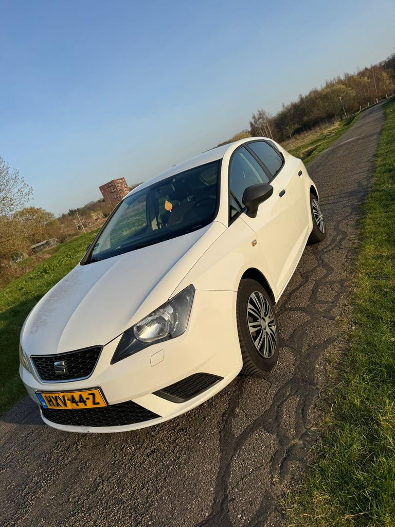 Seat Ibiza 1.2 51KW 5DRS 2015 Wit, Auto's, Seat, Particulier, Ibiza, Airbags, Airconditioning, Alarm, Centrale vergrendeling, Elektrische ramen
