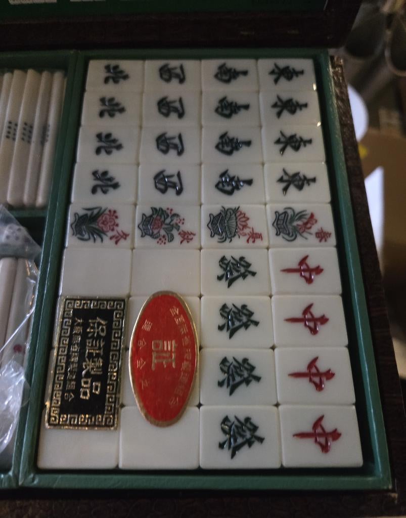 Vintage Chinese mahjong setkoffer 1, Hobby en Vrije tijd, Ophalen of Verzenden, Zo goed als nieuw, X, X