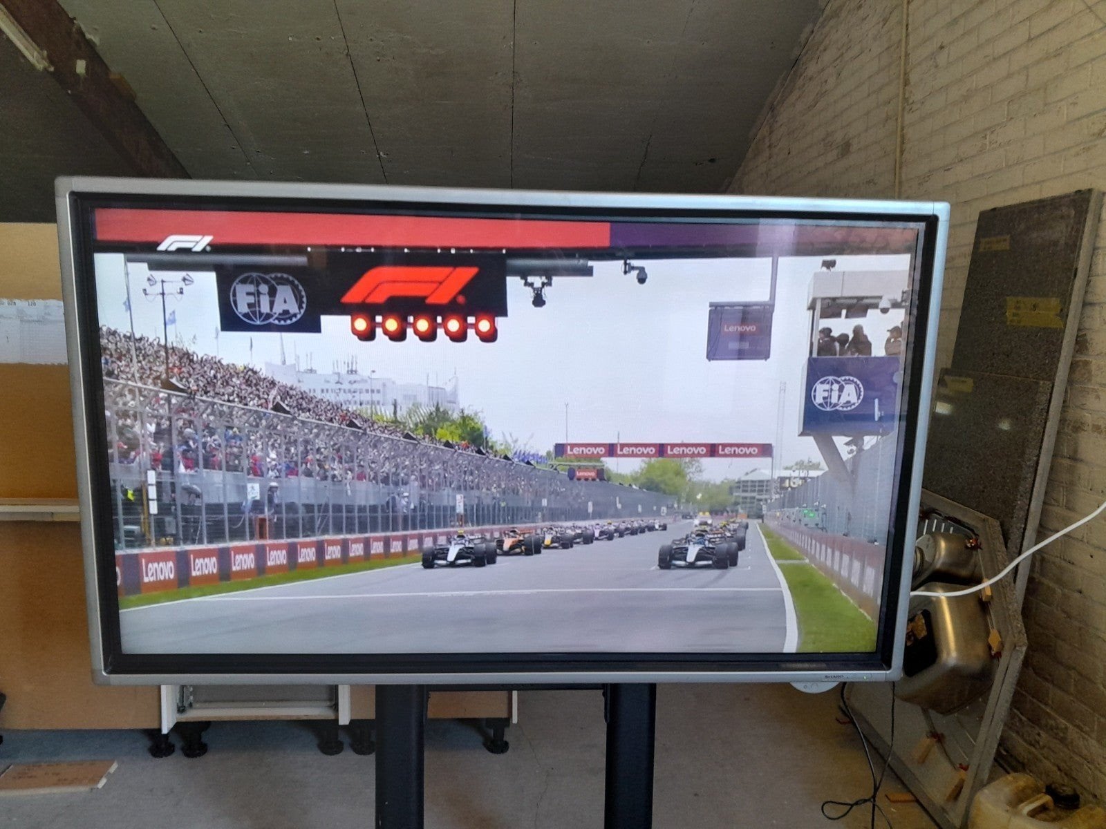 70 inch touchscreen tv, Audio, Tv en Foto, Televisies, Ophalen of Verzenden, 100 cm of meer, 50 Hz, Sharp