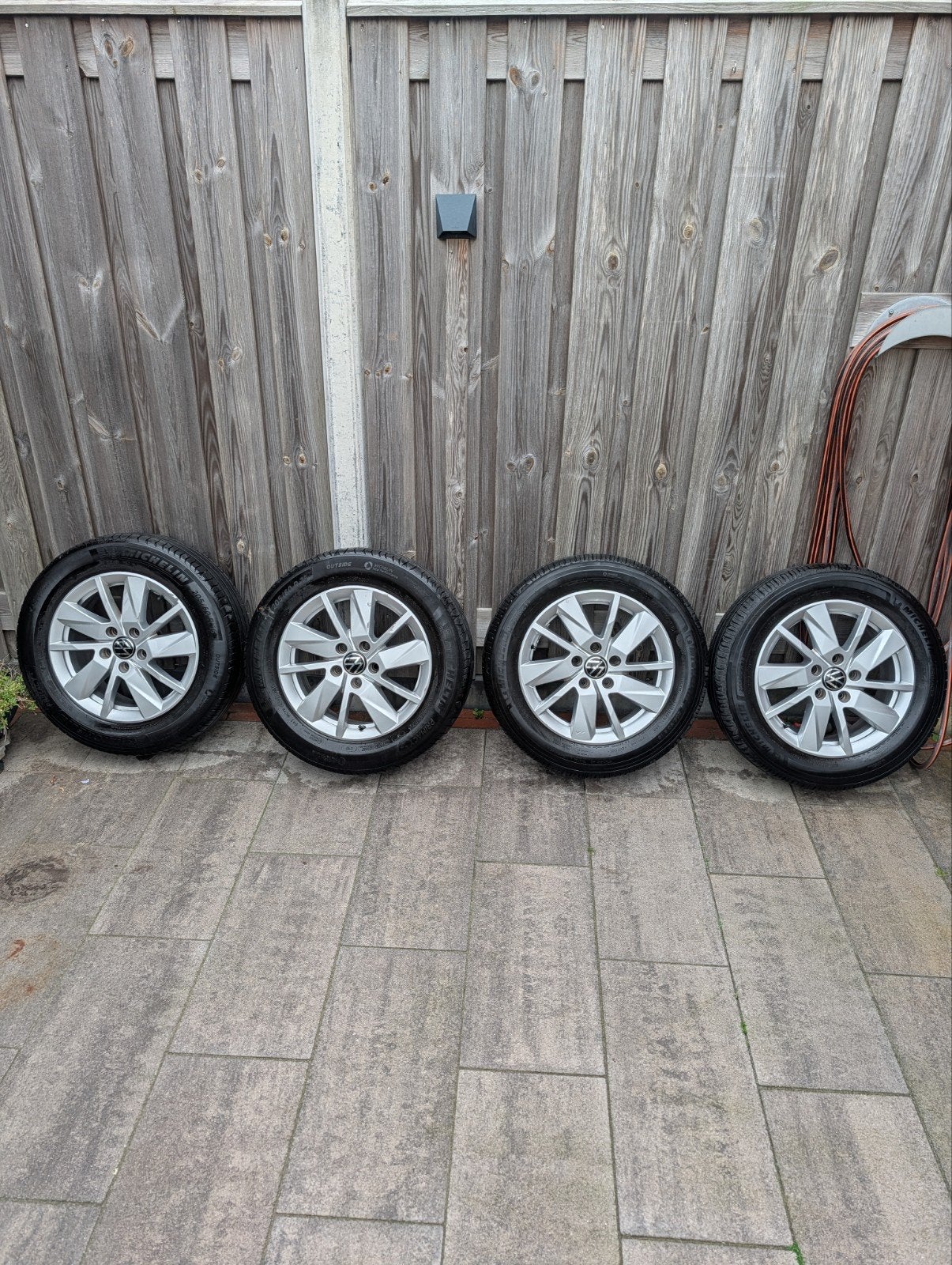 VW Velgen met Michelin Primacy 5 banden, Ophalen, Gebruikt, 16 inch, Banden en Velgen
