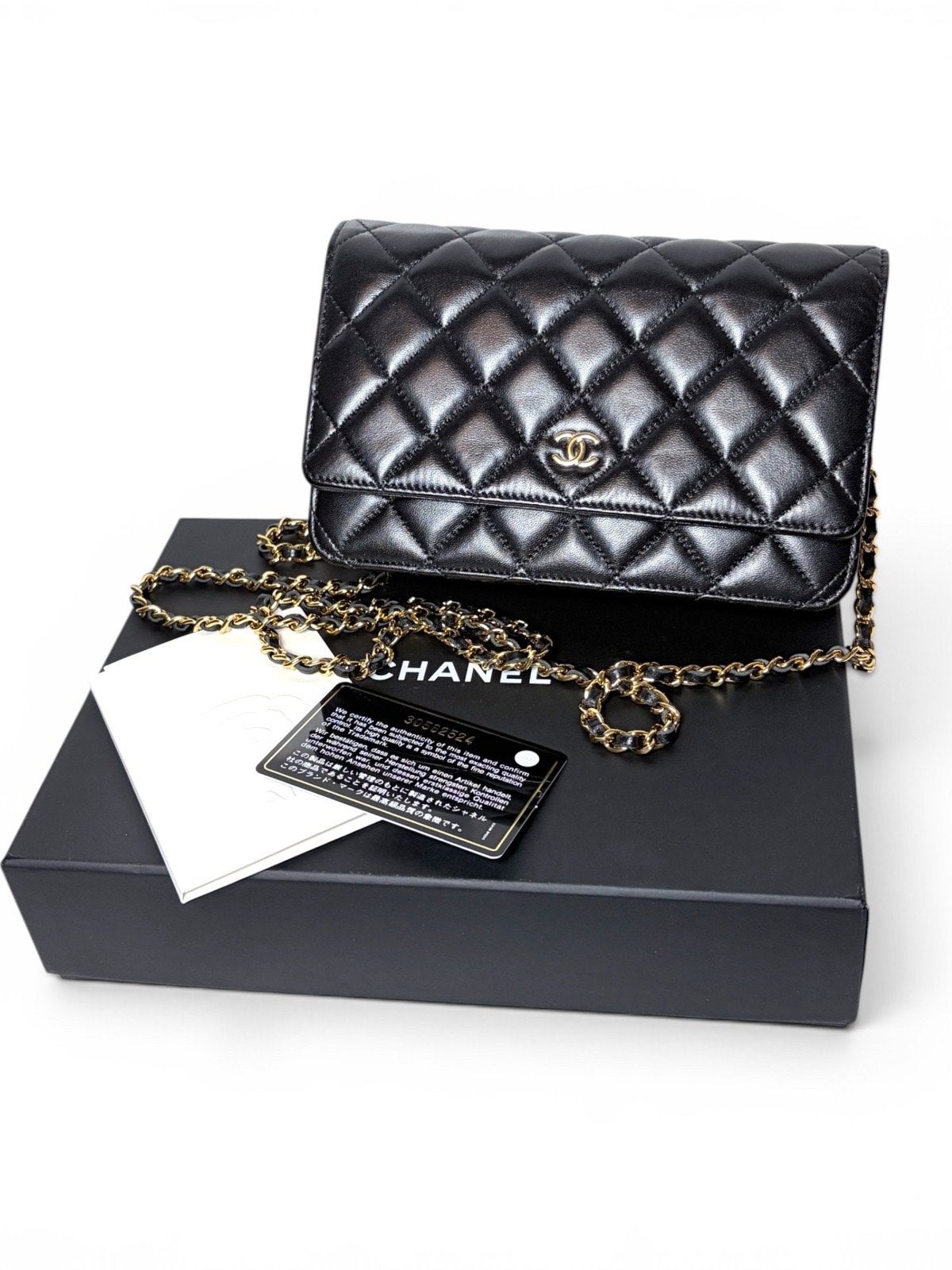 Chanel WOC Zwart Lamsleer origineel- Zo goed als nieuw, Ophalen of Verzenden, Zo goed als nieuw, Zwart, Schoudertasje