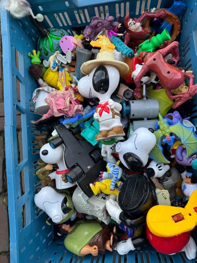 McDonalds speeltjes van onder andere Disney 2,50 euro per st, Meerdere comics, Ophalen of Verzenden, Zo goed als nieuw, Europa