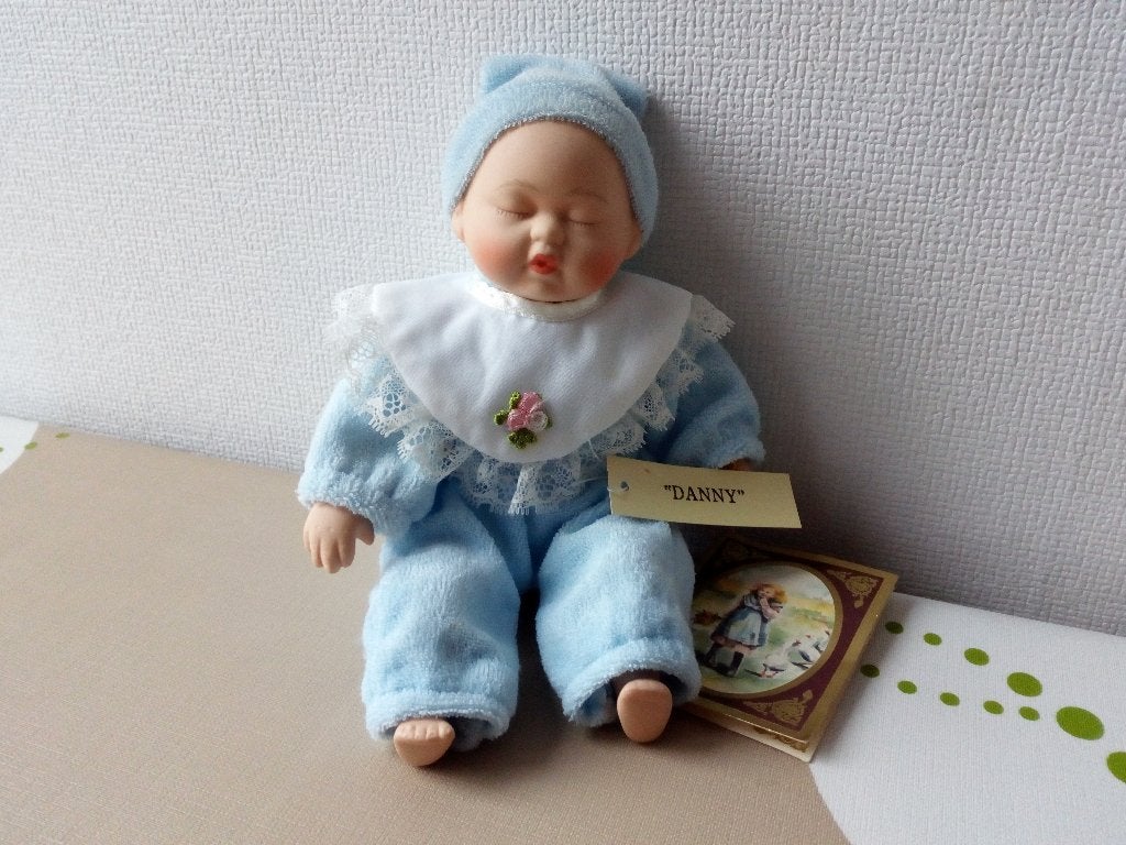 Danny / Alberon Dolls pop / Met merkteken van Alberon, Verzamelen, Poppen, Ophalen of Verzenden, Pop