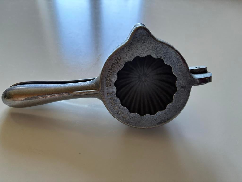 Vintage Westmark Lemon Squeezer - Aluminium Citruspers, Antiek en Kunst, Ophalen of Verzenden