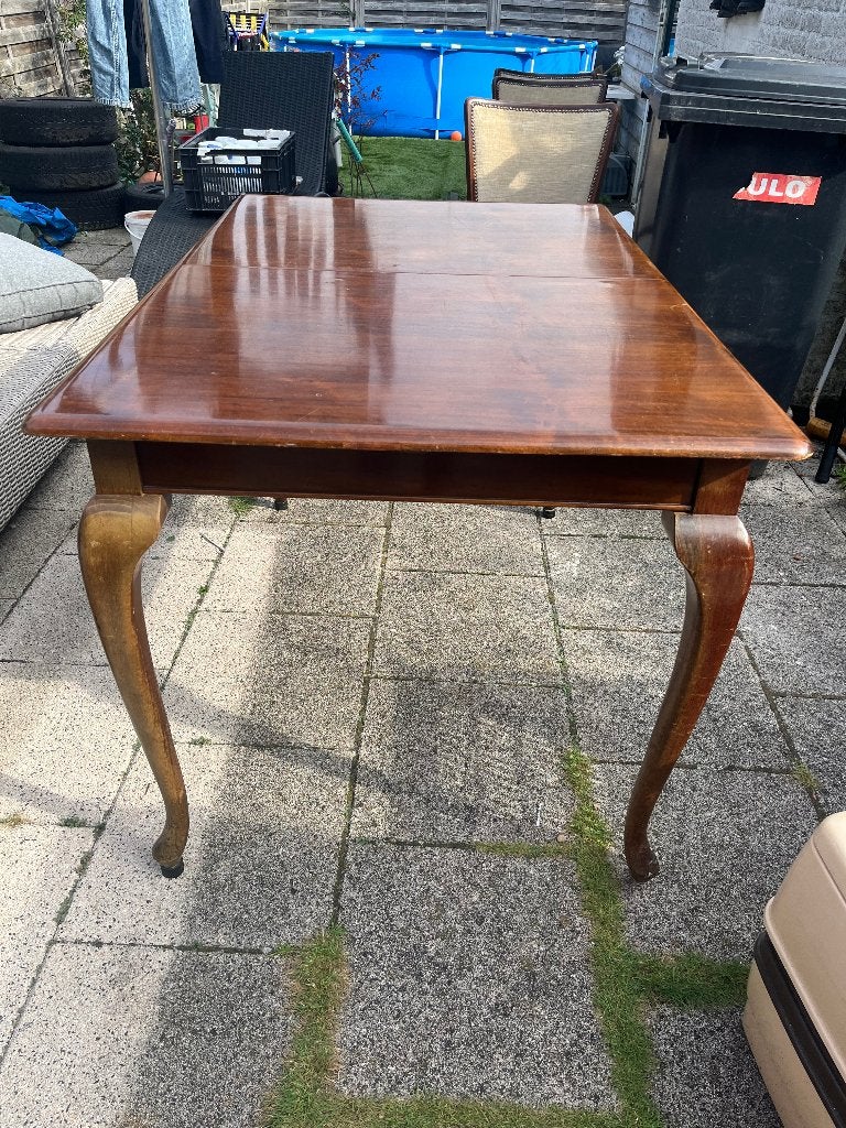Antieke noten tafel uitschaafbaar incl 3 stoelen zie foto's, Ophalen, Gebruikt, Queen ann, 50 tot 100 cm