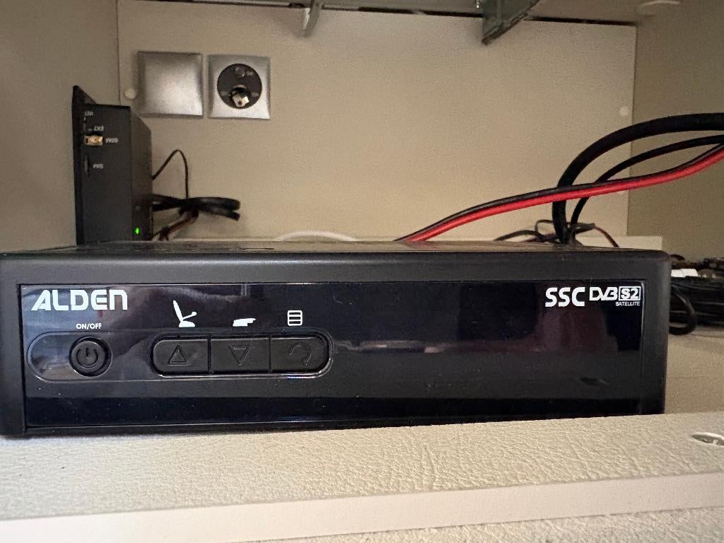 sateliet tv geschikt voor camper of caravan, Ophalen of Verzenden, Gebruikt