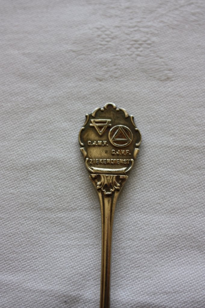 Lepeltje Ziekendienst, C.J.M.V, C.J.V.F., Ophalen of Verzenden