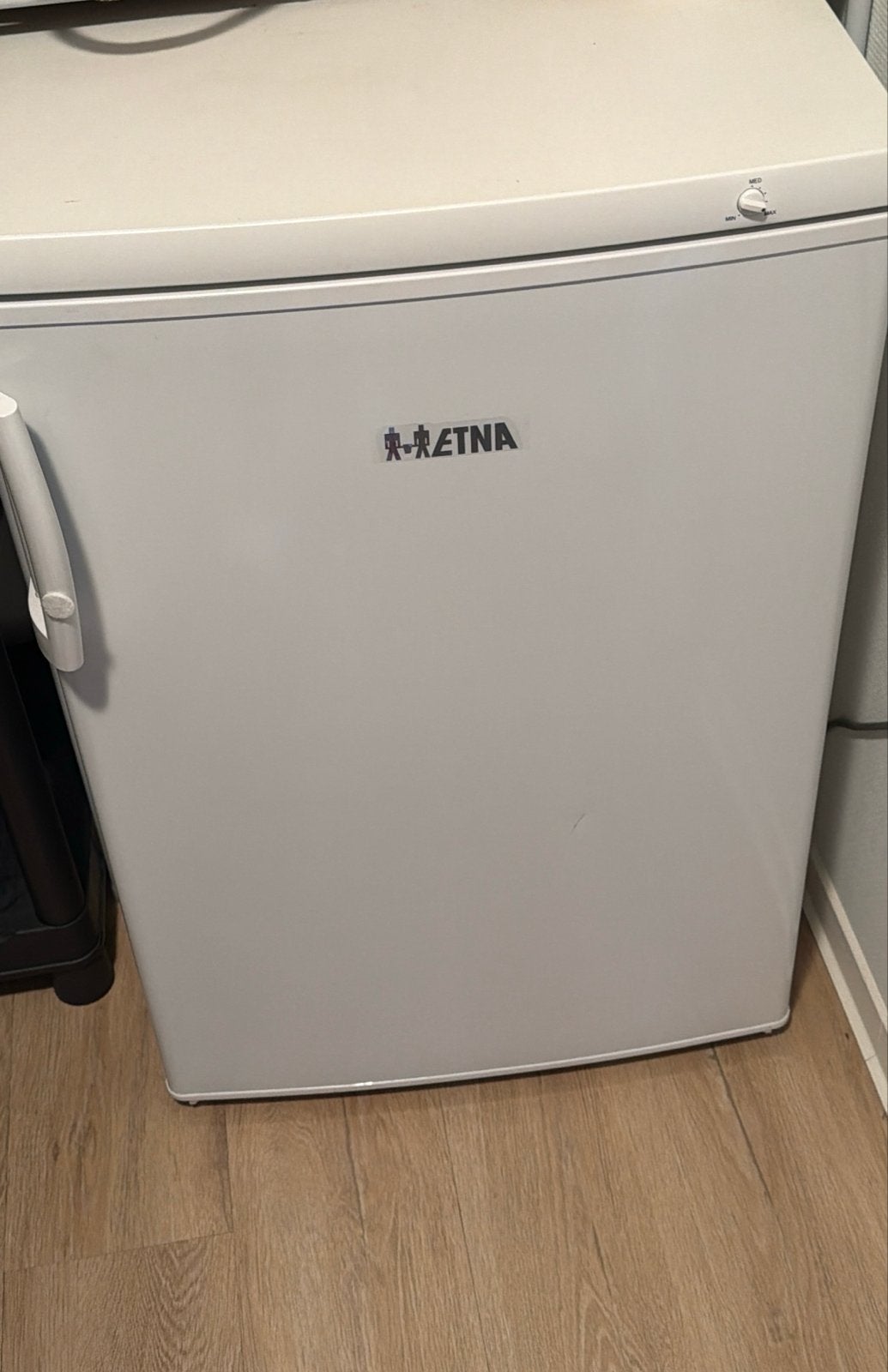 Etna vriezer met 4 lades - No Frost, Witgoed en Apparatuur, Vriezers en Diepvrieskisten, Gebruikt, Minder dan 60 cm, Vrijstaand