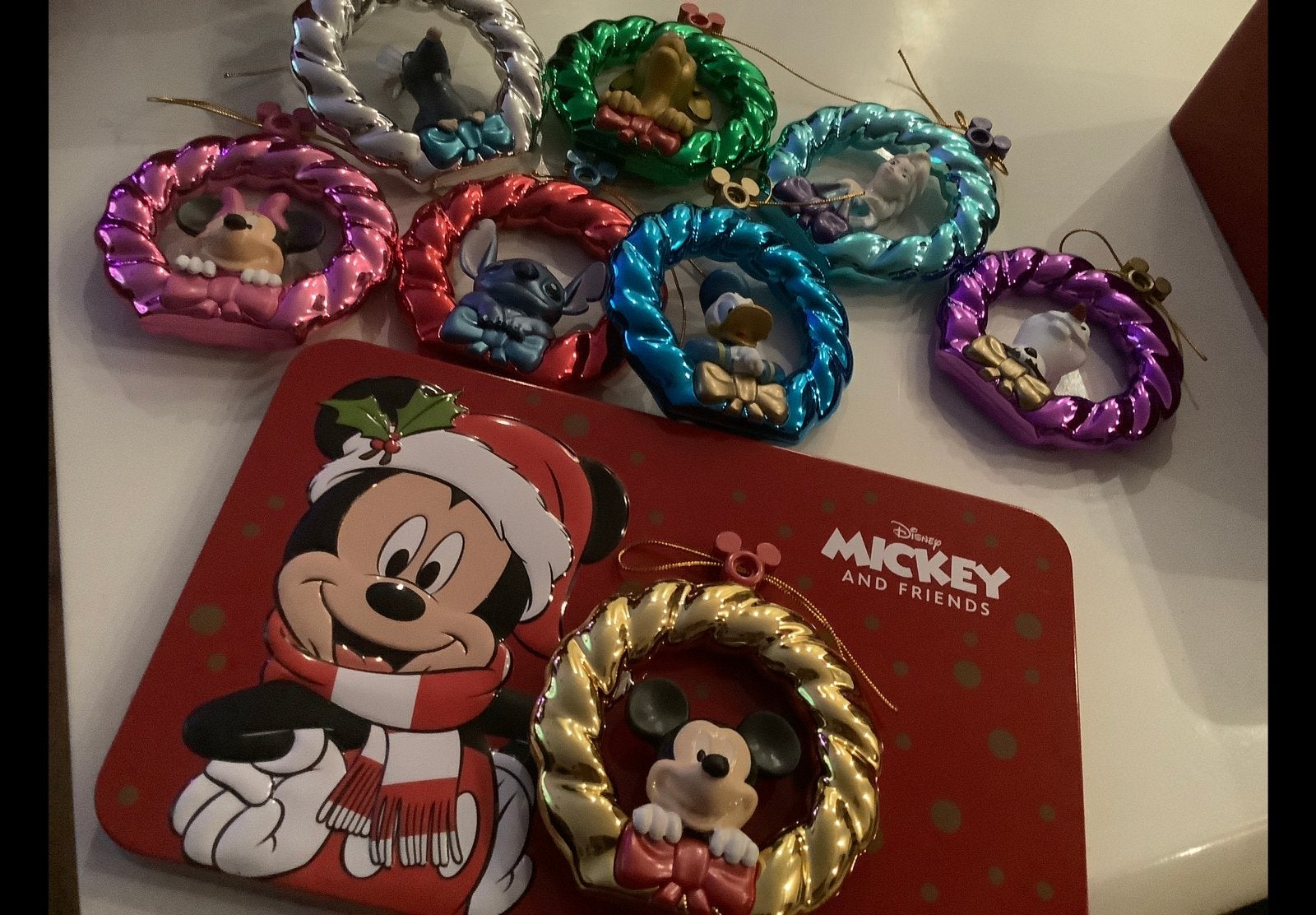 Disney kerst figuren hangers 8 stuks met doos Mickey , Nieuw, Verzenden, Mickey Mouse, Nieuw, Beeldje of Figuurtje