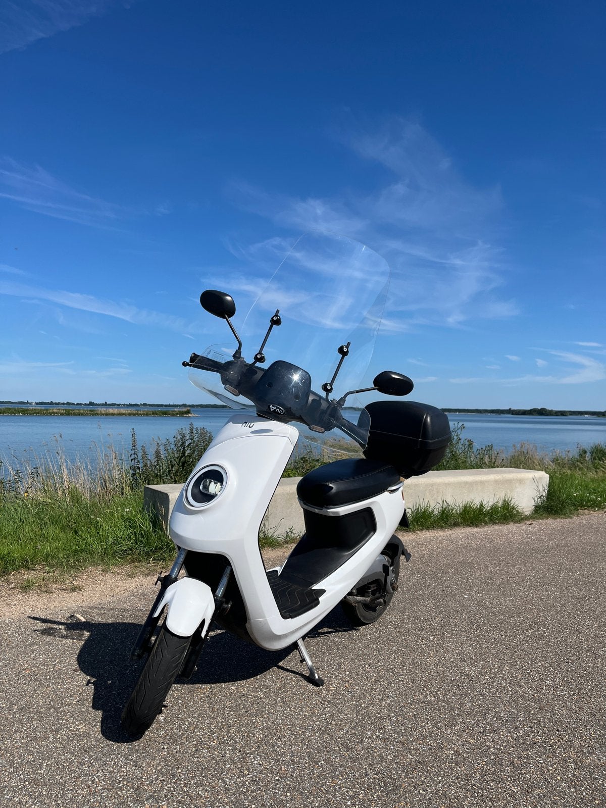 NIU M-serie Pro elektrische scooter - Zo goed als nieuw, Fietsen en Brommers, Snorfietsen en Snorscooters, Elektrisch, Zo goed als nieuw