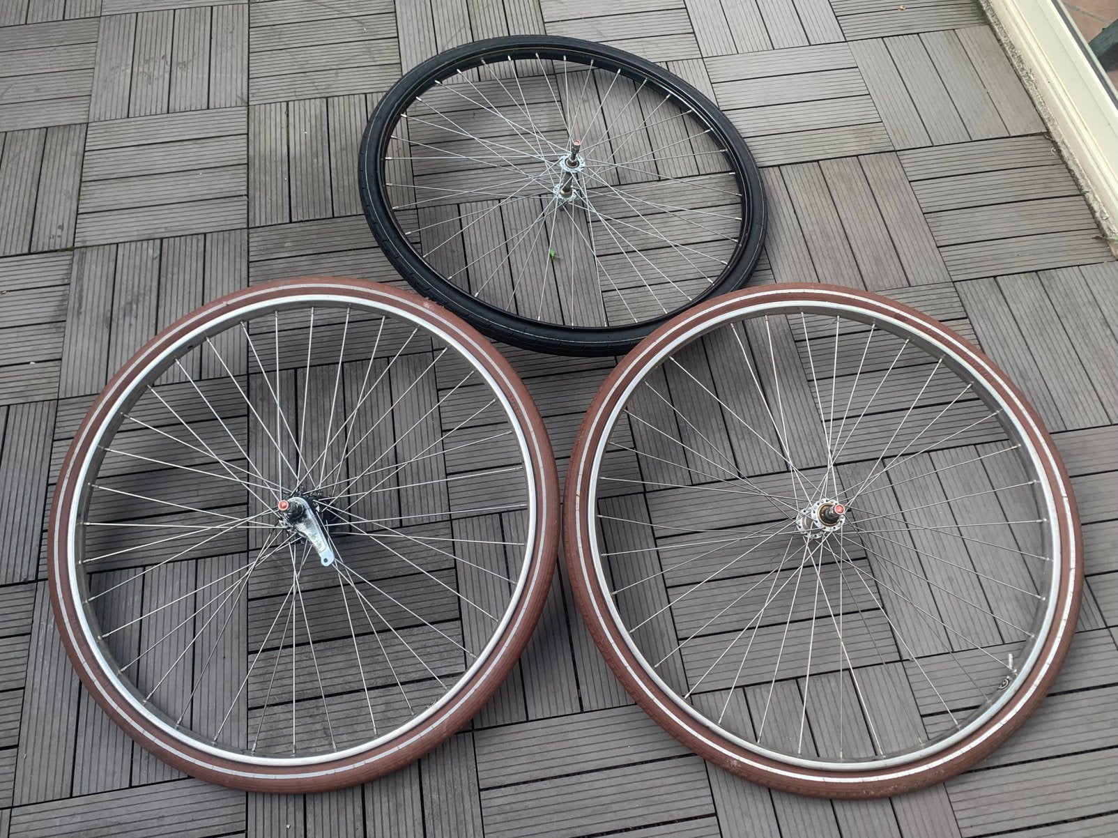 Set Omafiets-wielen + voorwiel zwart met gouden bies 40/635., Ophalen, Gebruikt, Overige typen, Overige materialen