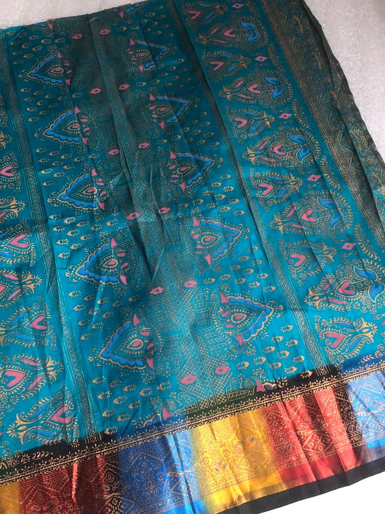 Lapje indian polyester met meerkleurige rand  - 65 x 127 cm, 120 cm of meer, 200 cm of meer, Ophalen of Verzenden, Zo goed als nieuw