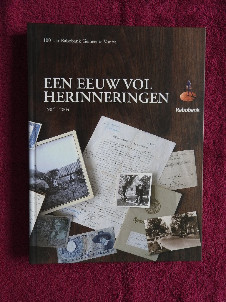 Een eeuw vol herinneringen - Rabobank Gemeente Voorst, Ophalen of Verzenden, Zo goed als nieuw