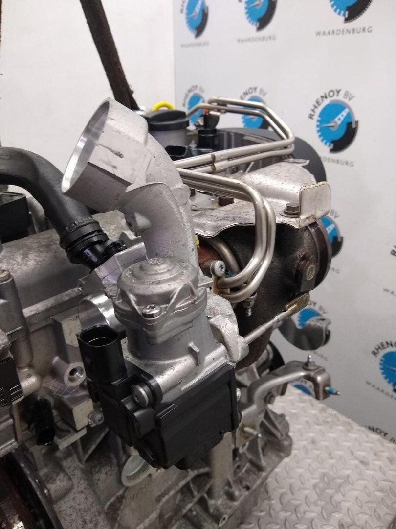 VOLKSWAGEN POLO TURBO 2016, Gebruikt, -, -, Ophalen of Verzenden