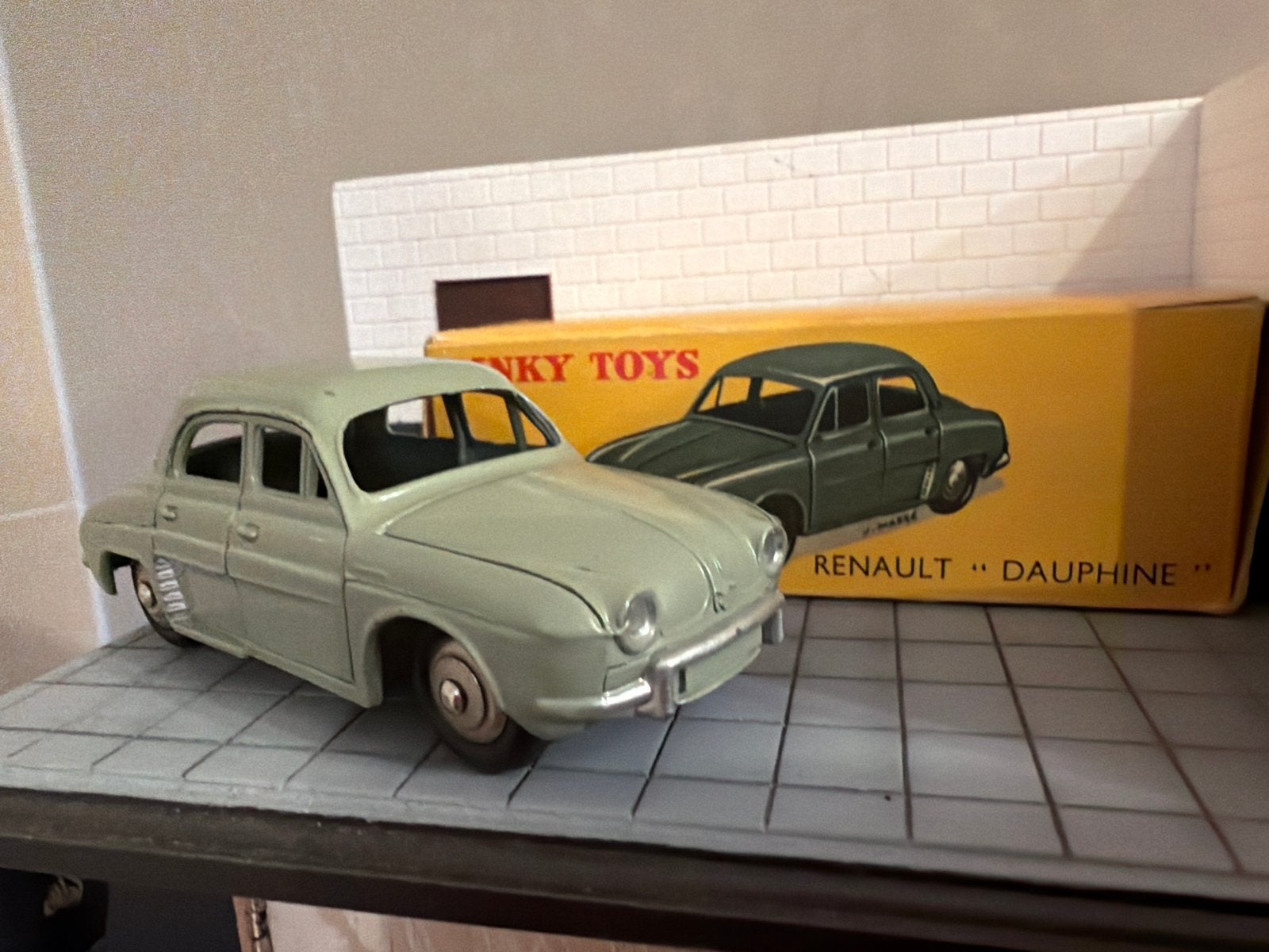 Dinky Toys Renault Dauphine - Nieuw in de doos, Auto, Nieuw, Dinky Toys, Ophalen of Verzenden