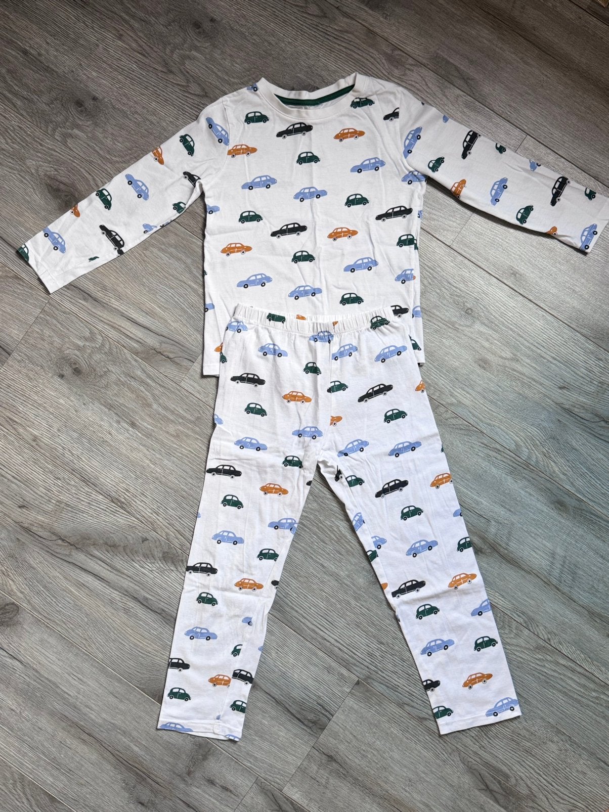 H&M pyjama's 4-5 jaar, Ophalen of Verzenden, Zo goed als nieuw, Jongen, Nacht- of Onderkleding