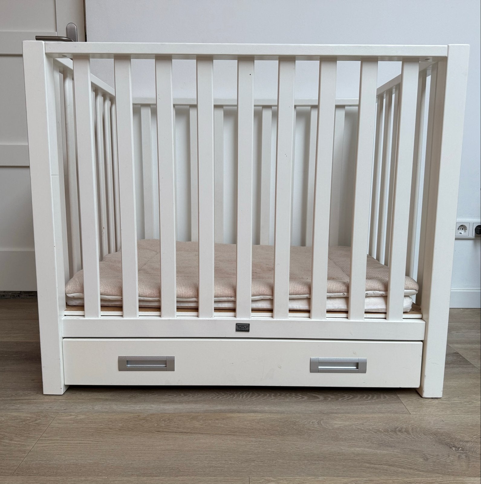 Witte TWF Box met lade, Ophalen, Gebruikt, Vierkant, Boxkleed