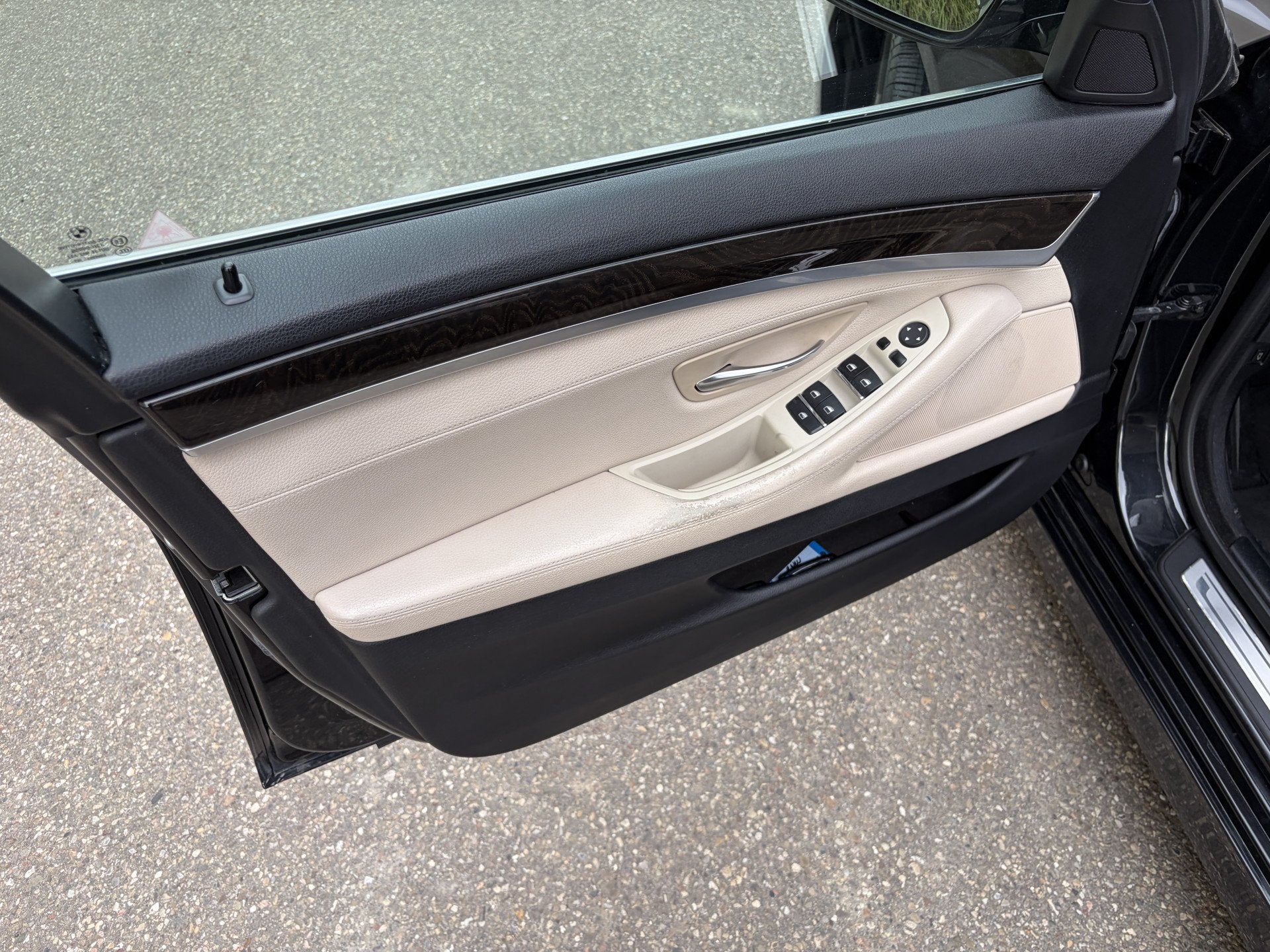 Foto 7 van BMW 5 Serie Touring 520i High Executive / AUTOMAAT / LEER /