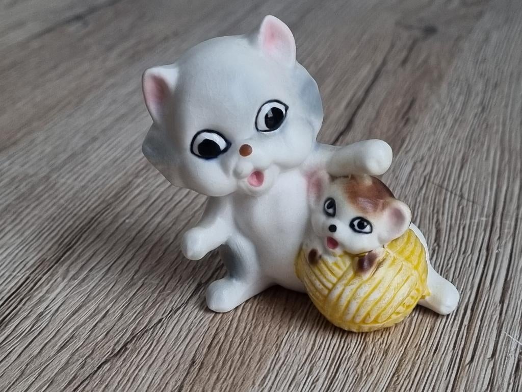 Mooi Vintage Beeldje Kat en Muis en Bal van Josef Originals, Verzenden, Gebruikt, Dier