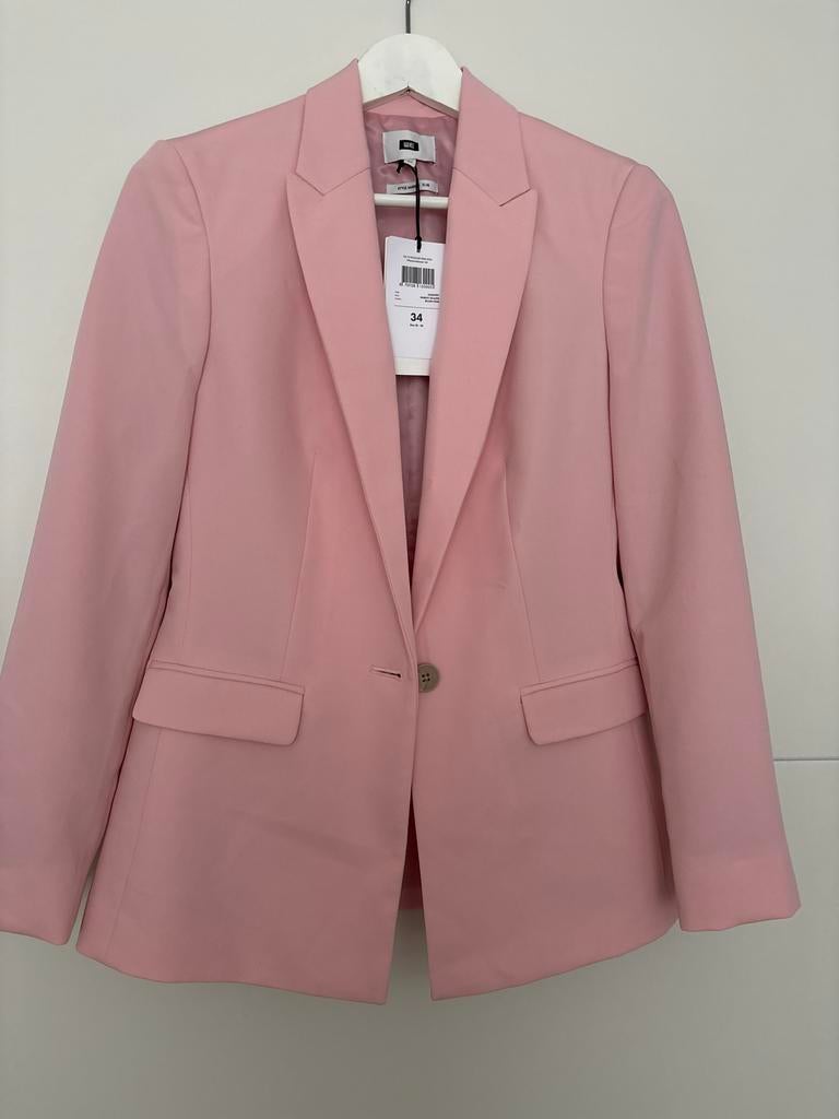 Nieuw WE Marley Blazer - Blush Pink - Maat 34 (XS), Nieuw, Ophalen of Verzenden, Jasje, Roze