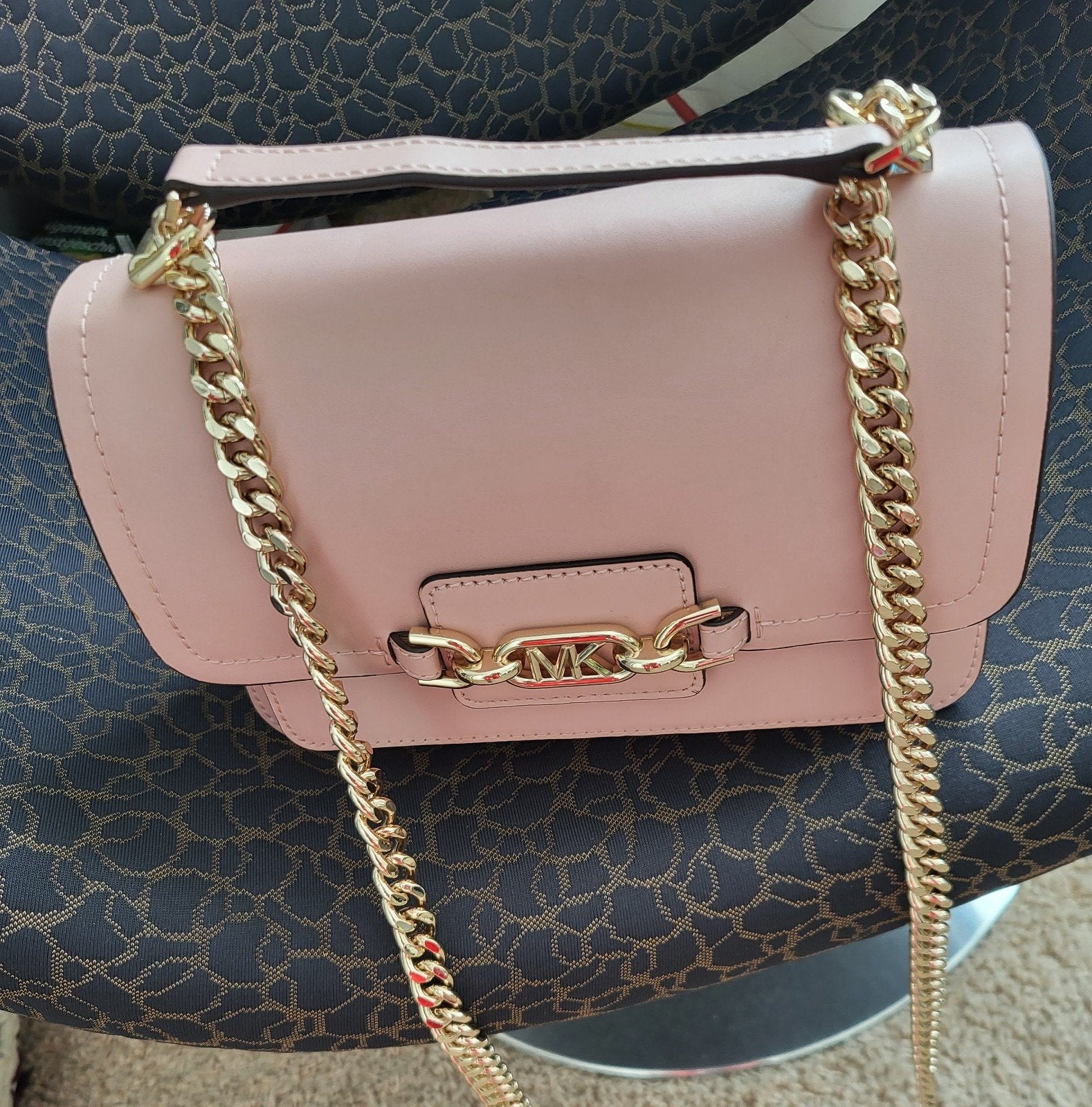 Nieuwe Michael Kors tas - Lichtroze met gouden ketting, Ophalen of Verzenden