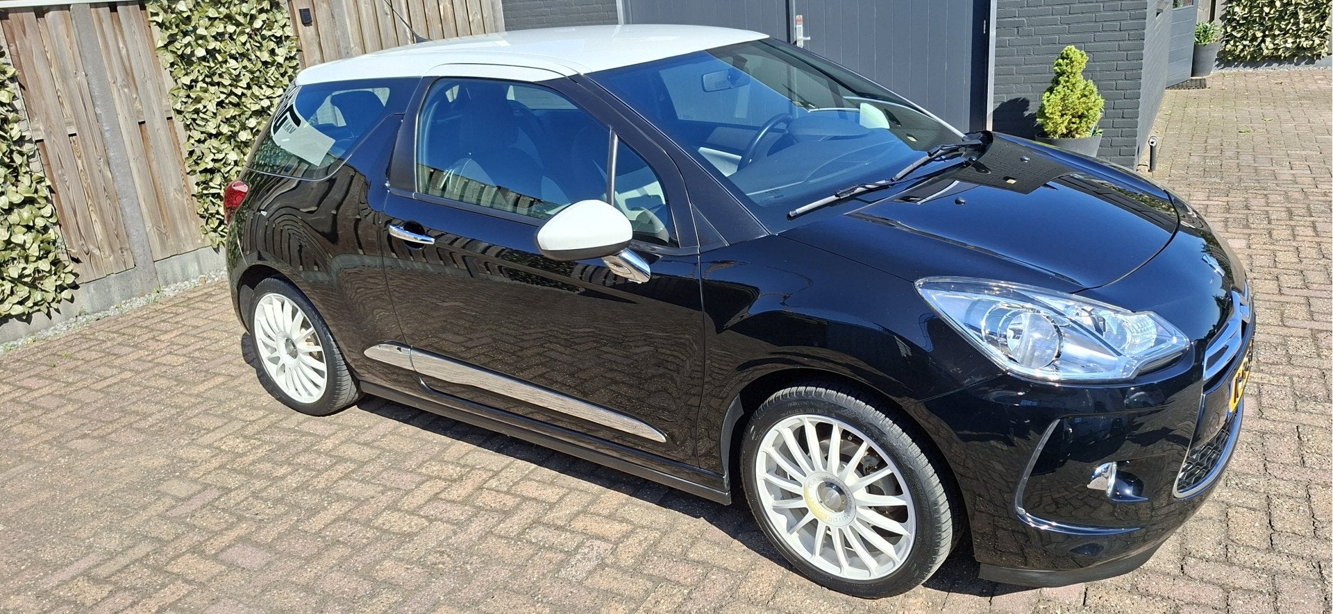 Citroën DS3 1.2 PureTech Chic (bj 2015), Voorwielaandrijving, Euro 5, Stof, 1199 cc