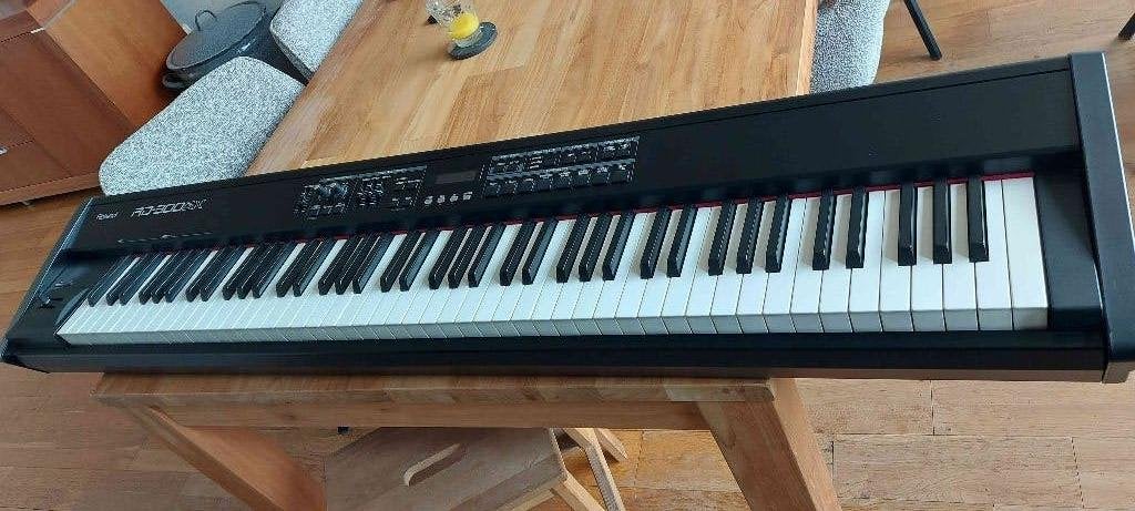 Roland RD-300GX, Muziek en Instrumenten, Gebruikt, Roland, Ophalen of Verzenden, 88 toetsen