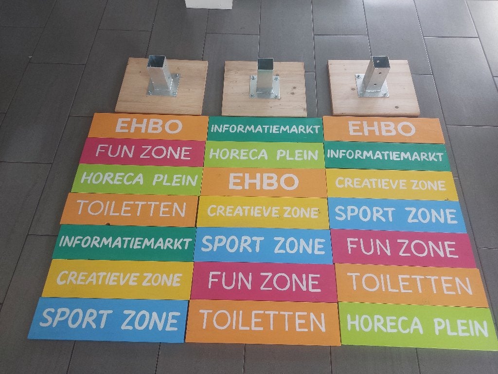 Ibiza Wegwijzer Borden Hout Op Maat Events Horeca Tuin!, RW Houtidee – Handgemaakte Ibiza Stijl Houten Wegwijzer Borden en Pijlen voor Bedrijfsevents, Horeca, Beachclubs, Campings en Festivals, Unieke Bewegwijzering en Decoratie op Maat met Logo, Tekst en Kleuren voor Professionele Sfeerbeleving