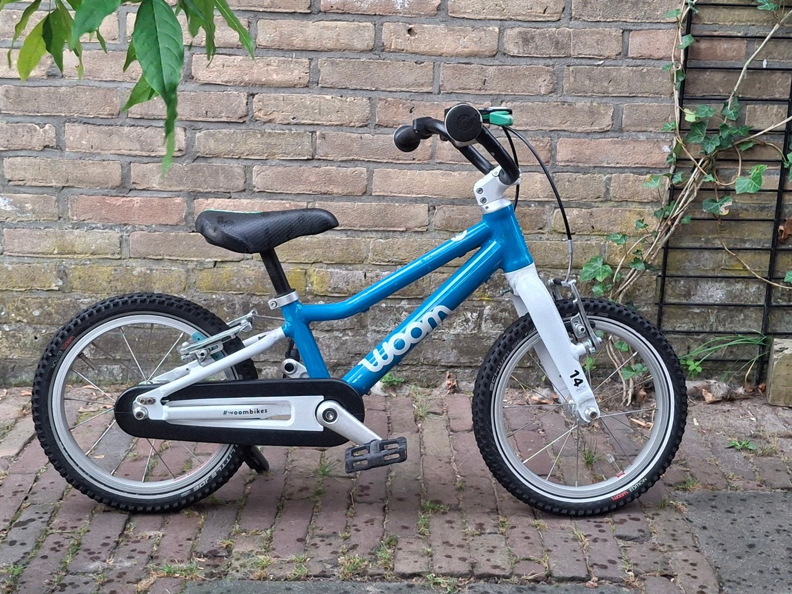 Woom 2 kinderfiets - 14 inch - Blauw, Fietsen en Brommers, Fietsen | Kinderfietsjes, Ophalen, Terugtraprem, Gebruikt, Minder dan 16 inch