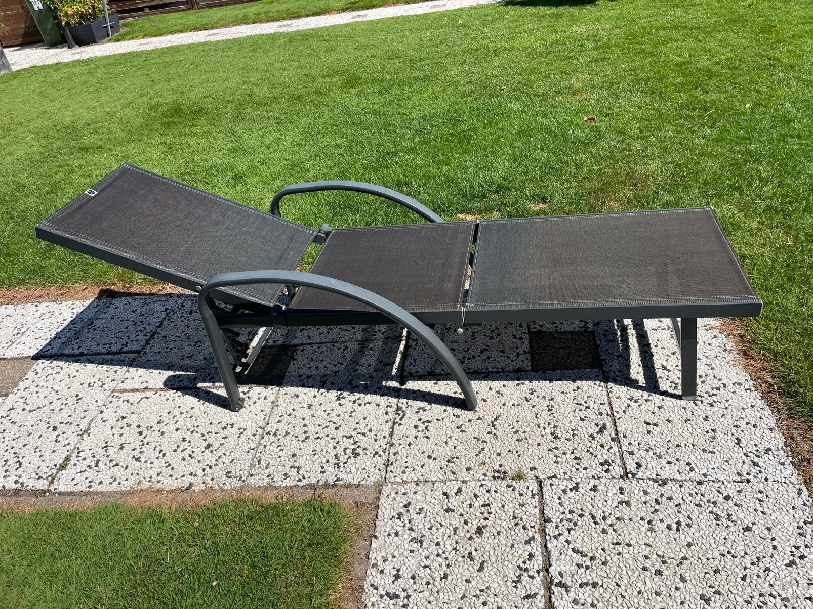 Opvouwbaar ligbed met 2 kussens, Tuin en Terras, Ligbedden, Ophalen, Gebruikt, Aluminium