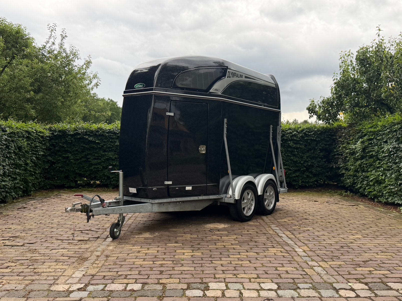 Prachtig mooie atec 1.5 paards trailer, zadelkamer alu vloer, Ophalen, Aluminium, Zo goed als nieuw, 1½-paards trailer