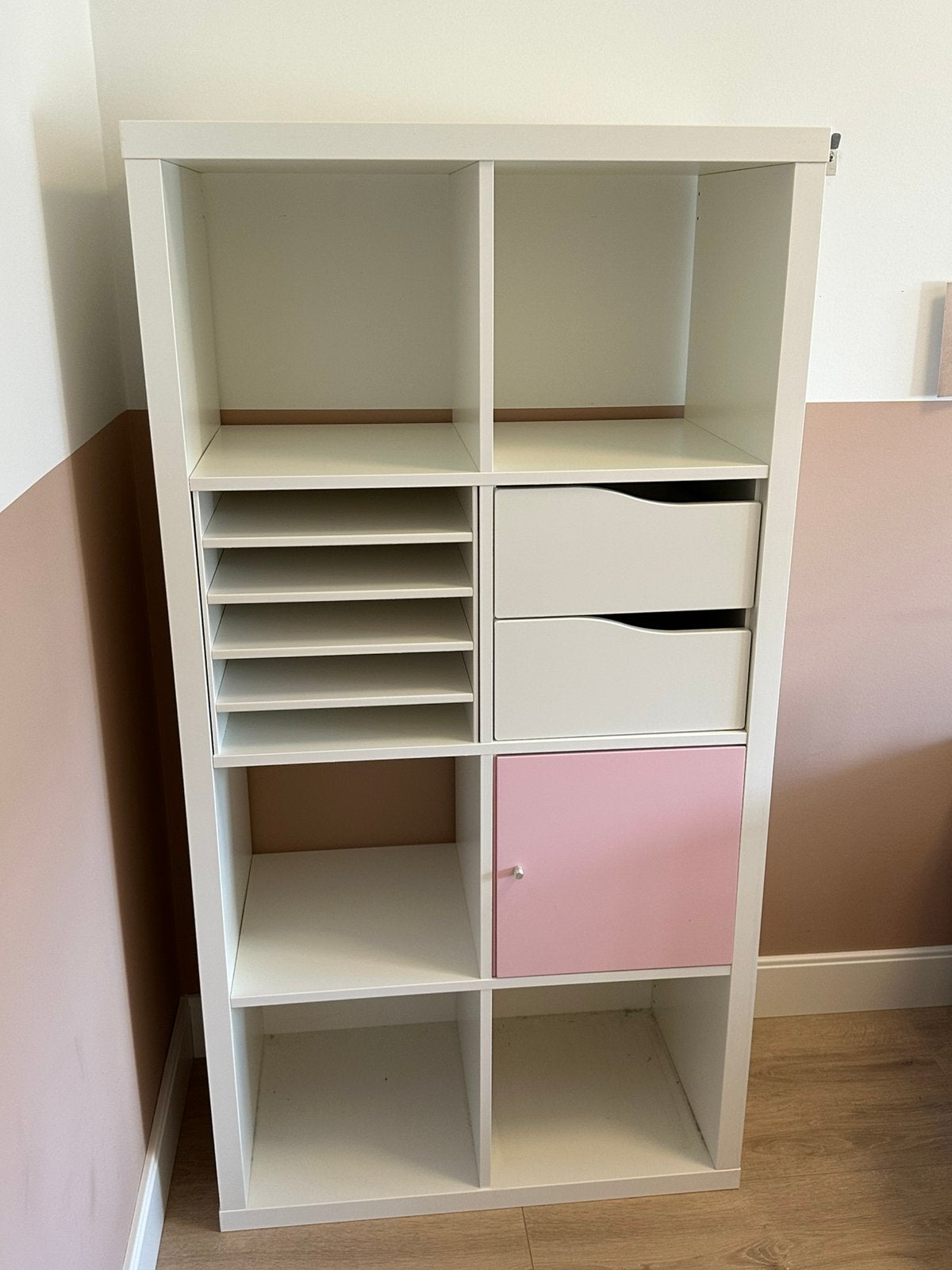Witte IKEA Kallax kast met deurtje, Ophalen, 100 tot 150 cm, 50 tot 100 cm, Zo goed als nieuw