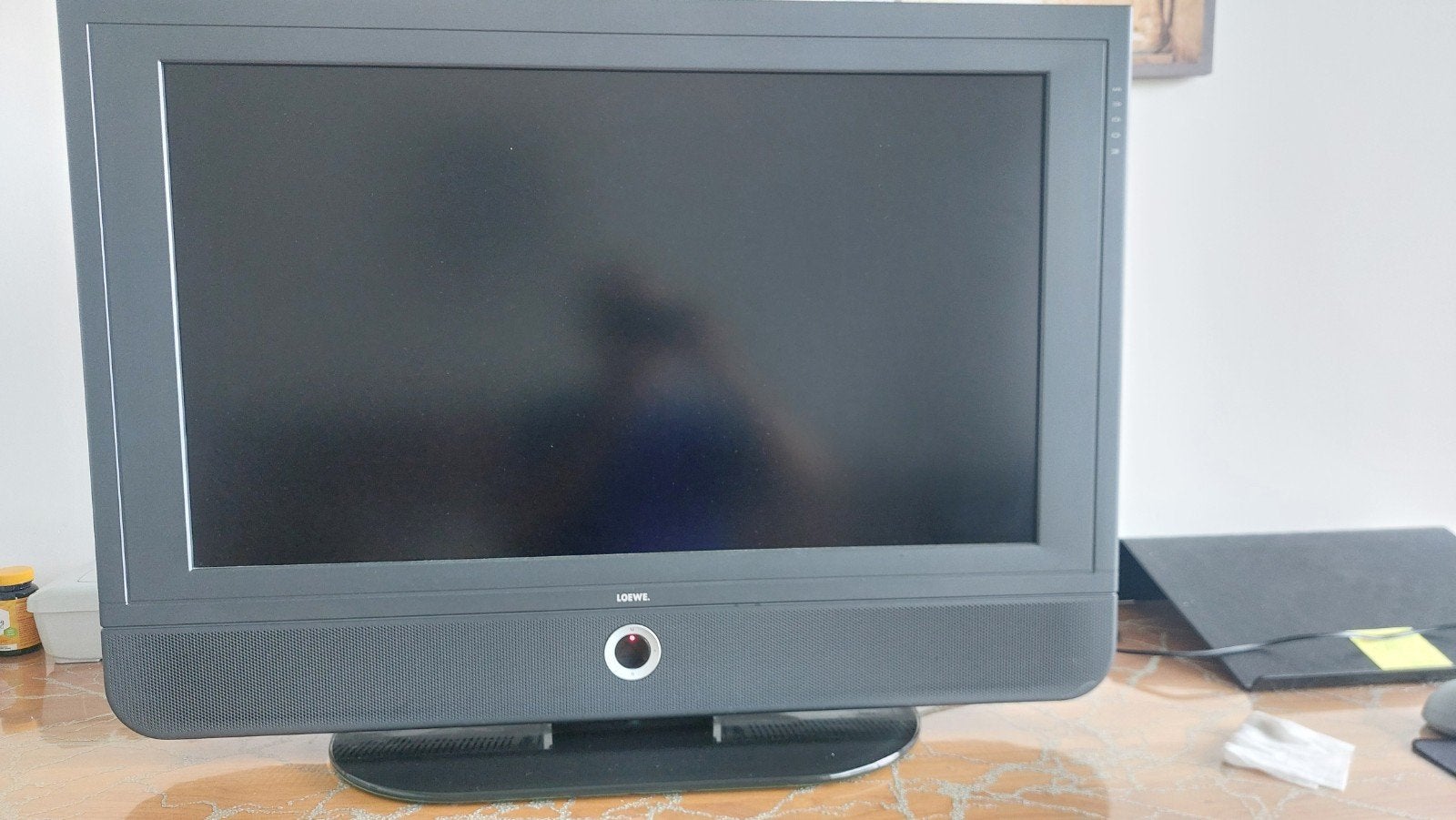 Loewe Modus L 32 LCD TV met afstandsbediening, Ophalen of Verzenden