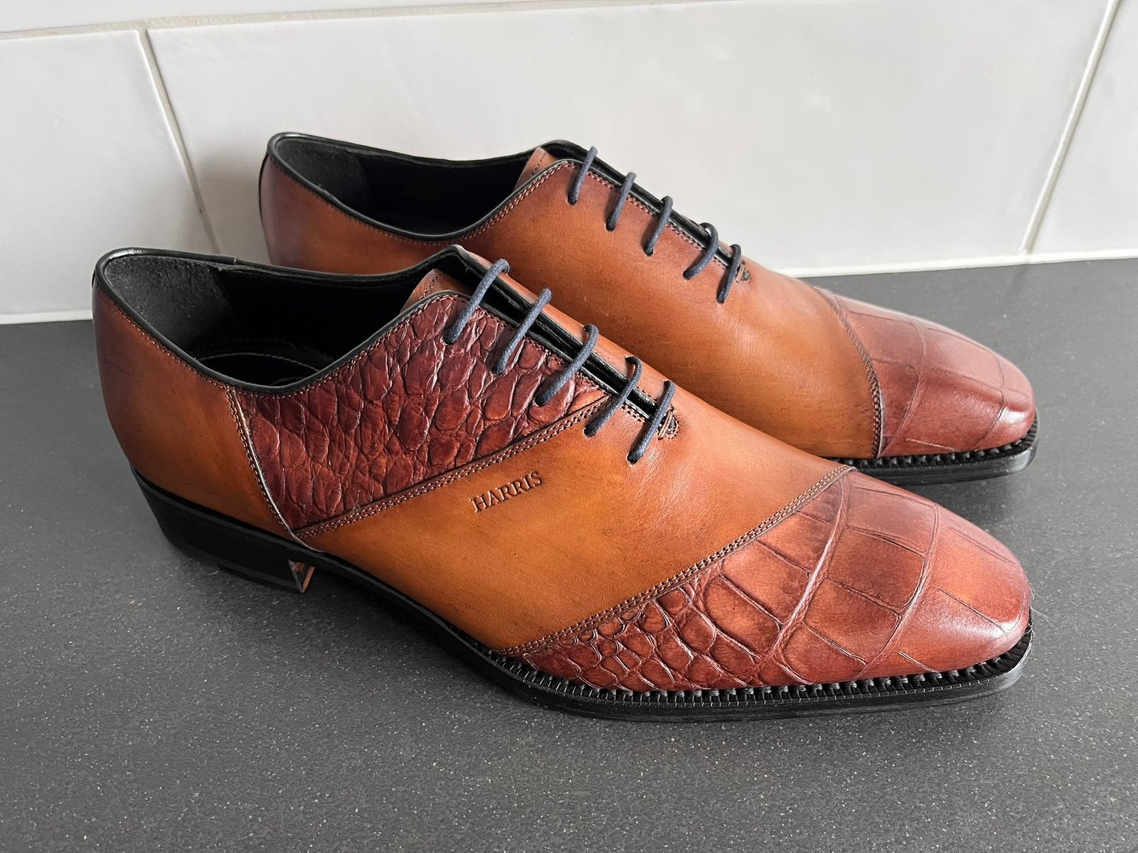 Harris herenschoenen maat 9 / 43 nieuw in doos, Bruin, Ophalen of Verzenden, Zo goed als nieuw, Harris